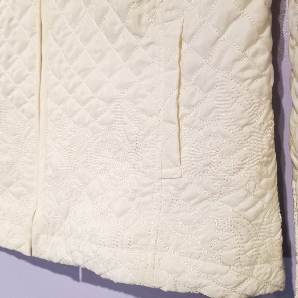 ๐ RQT Quilted Embroidered Jacket - Picture 4 of 6